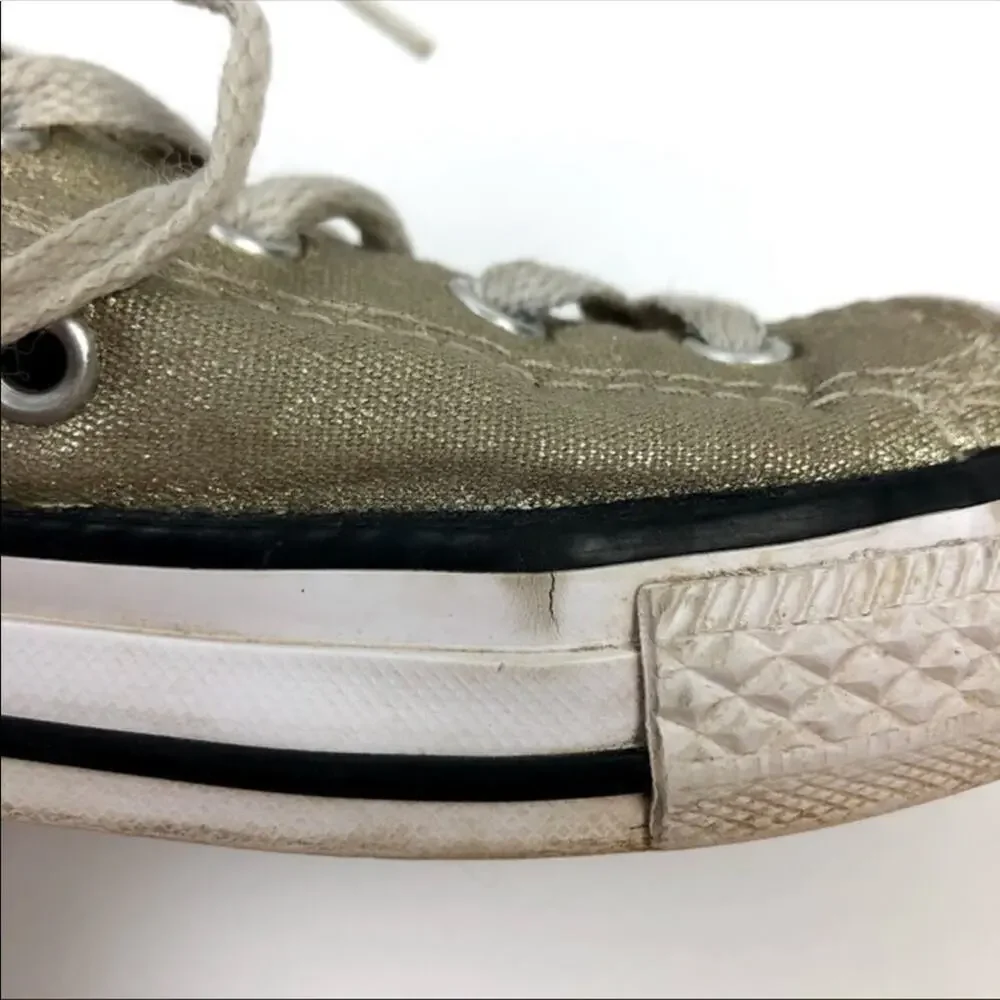 Converse Chuck Taylors Sneakers girls size 3